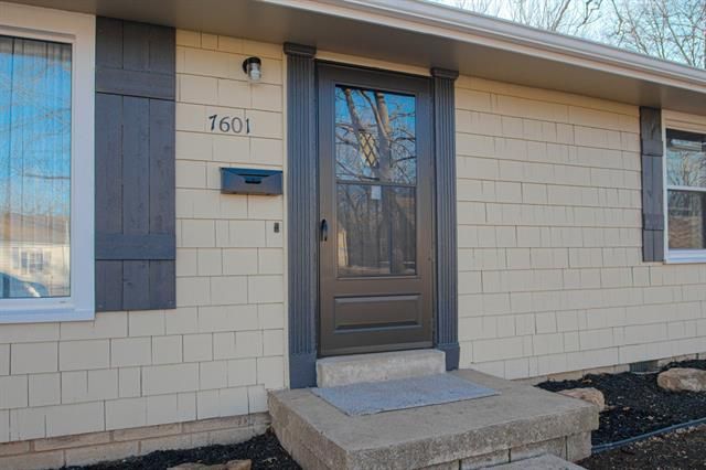 7601 Lowell Ave, Overland Park, KS 66204