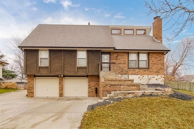 7515 NW 77th Ter, Kansas City, MO 64152