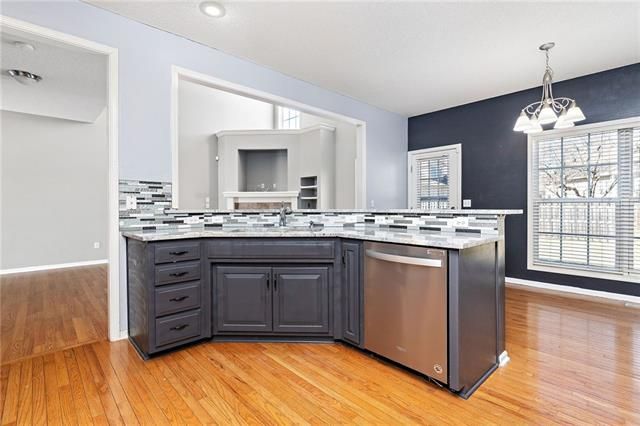 15532 Floyd St, Overland Park, KS 66223