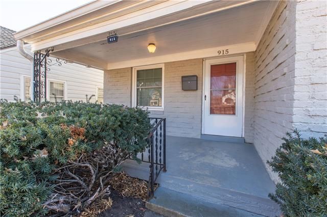 915 E Gregory Blvd, Kansas City, MO 64131