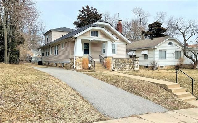 2114 E 70th Ter, Kansas City, MO 64132