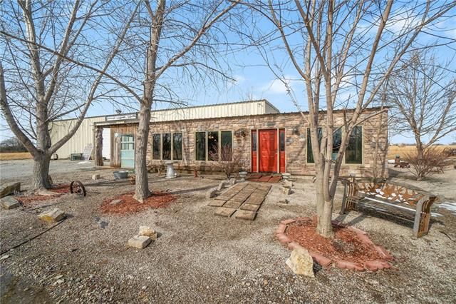 15440 Edgerton Rd, Gardner, KS 66030