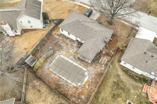 441 Nathan Ps, Lee's Summit, MO 64063