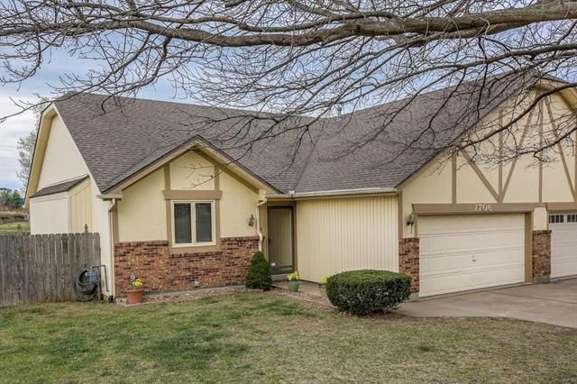 1706 NW 9 St, Blue Springs, MO 64015
