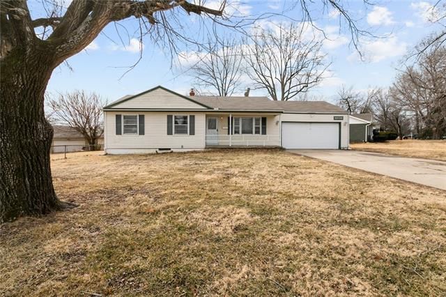 8108 Raytown Rd, Raytown, MO 64138