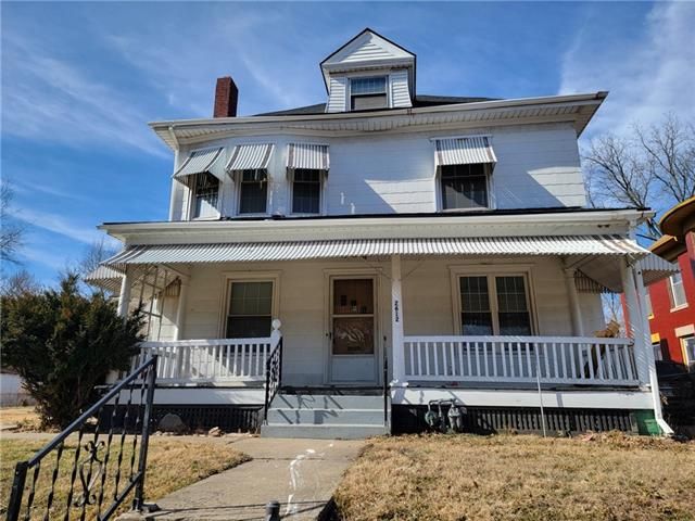 2612 Chestnut Ave, Kansas City, MO 64127