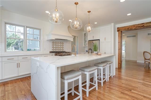2914 W 51st St, Westwood, KS 66205