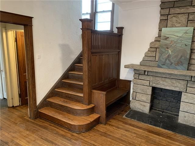 4034 Prospect Ave, Kansas City, MO 64130