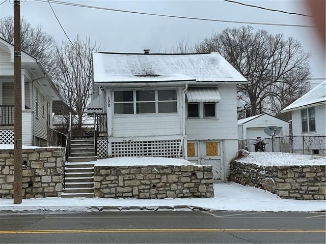120 E Walnut St, Independence, MO 64050