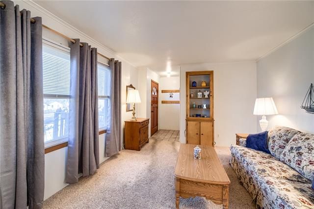 7401 E 105th St, Kansas City, MO 64134