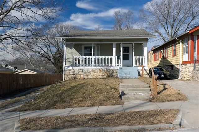 4430 Wayne Ave, Kansas City, MO 64110