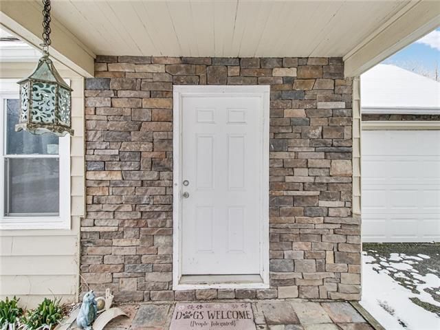 3044 S 9th Ter, Kansas City, KS 66103