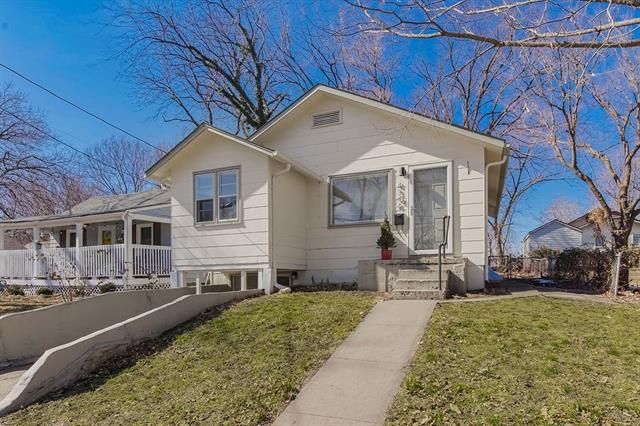 4344 Lloyd St, Kansas City, KS 66103