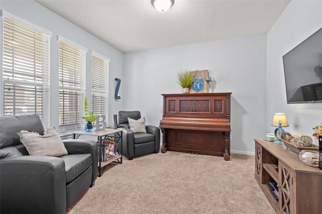 14305 S Locust St, Olathe, KS 66062