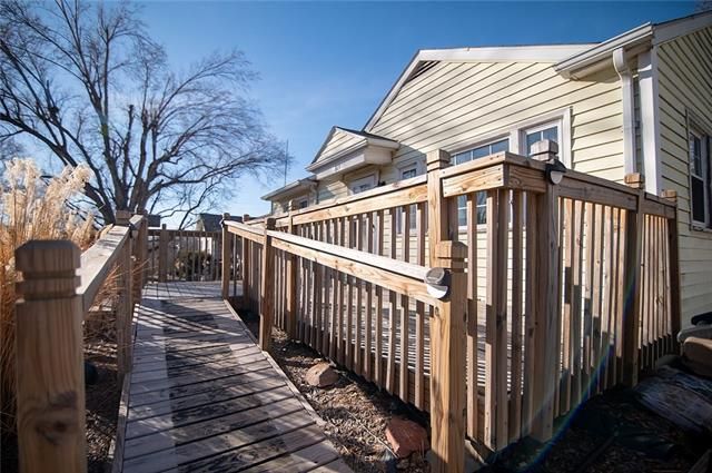 809 Saint Joseph Ave, Atchison, KS 66002