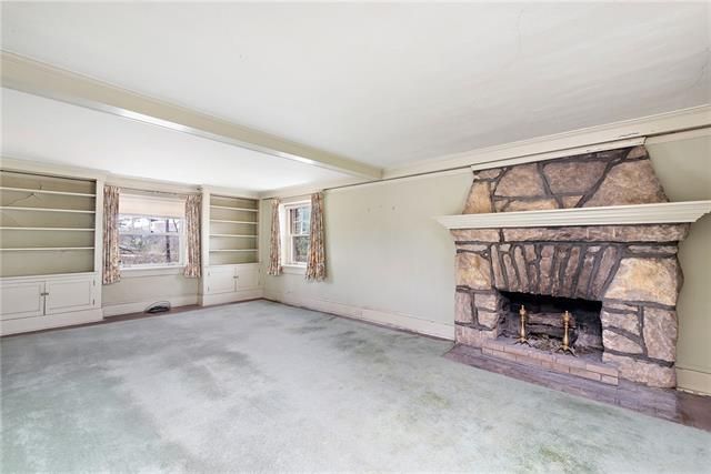 707 E 47th St, Kansas City, MO 64110