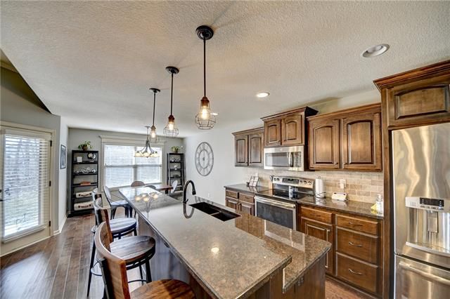7565 N Eastern Ave, Kansas City, MO 64158