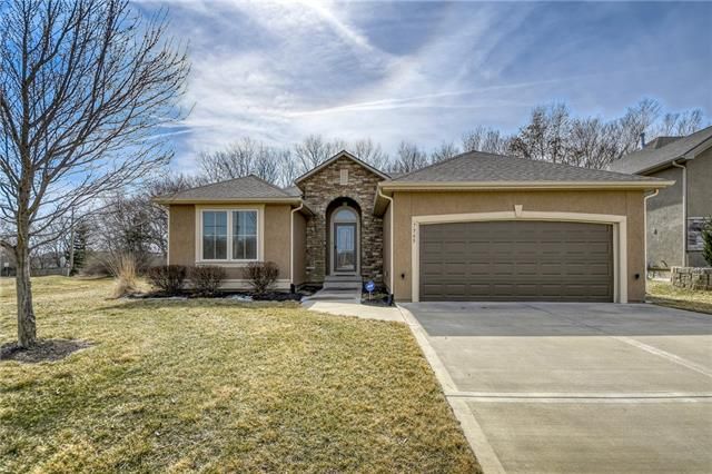 7565 N Eastern Ave, Kansas City, MO 64158