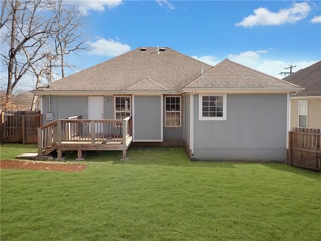 8406 Prospect Ave, Kansas City, MO 64132