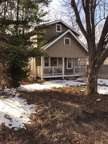 1114 Ewing Ave, Kansas City, MO 64126