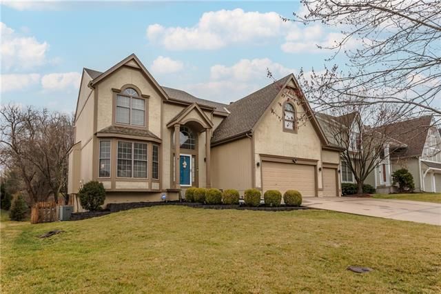 13228 Barton St, Overland Park, KS 66213