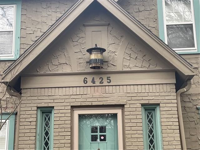 6425 Main St, Kansas City, MO 64113
