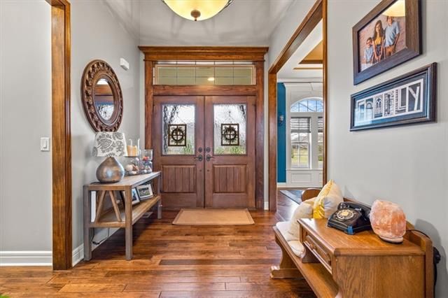 15413 Bond St, Overland Park, KS 66221
