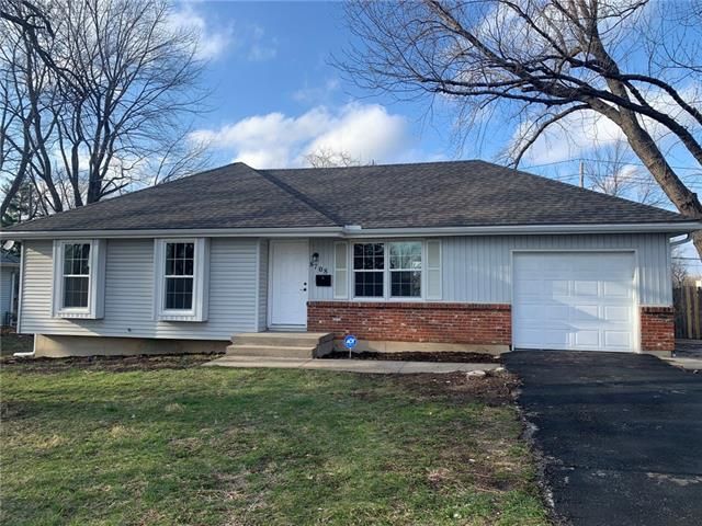 8708 E 110th St, Kansas City, MO 64134