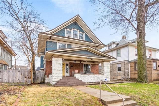 3835 Walnut St, Kansas City, MO 64111