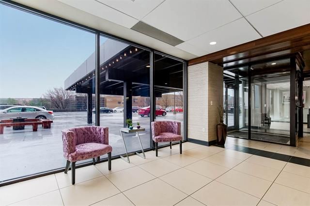 700 E 8th St #5S, Kansas City, MO 64106