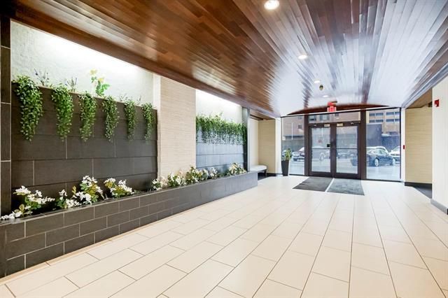 700 E 8th St #5S, Kansas City, MO 64106