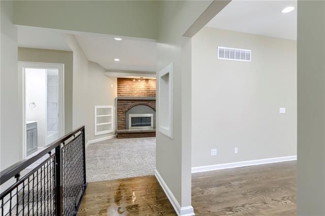1201 SW 18th St, Blue Springs, MO 64015