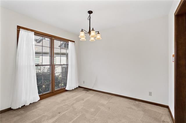 7462 Nall Ave, Overland Park, KS 66208