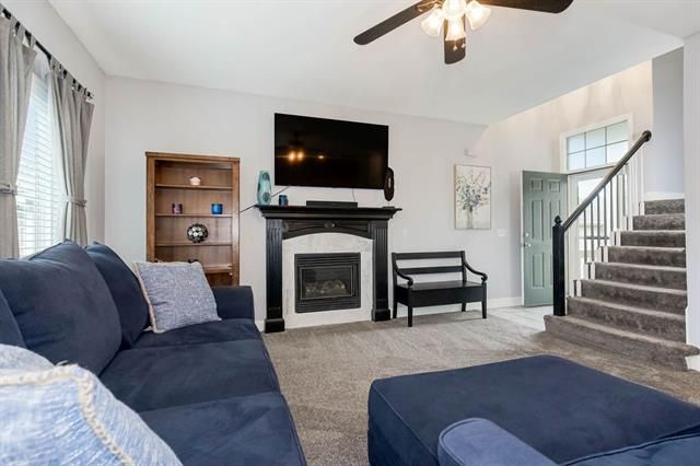 7334 Mccoy St, Shawnee, KS 66227