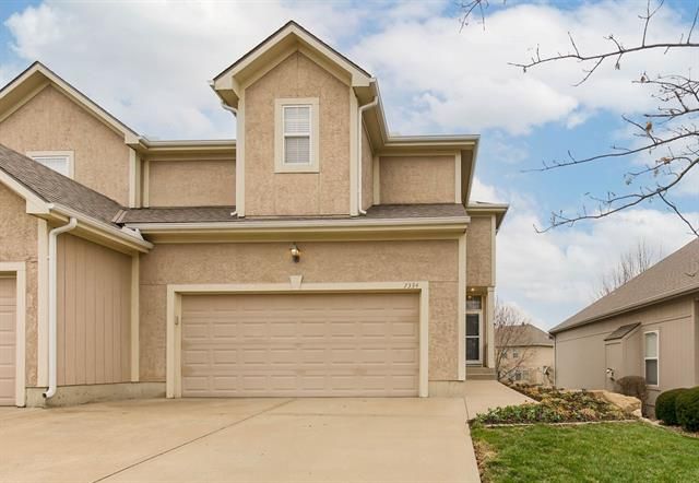 7334 Mccoy St, Shawnee, KS 66227