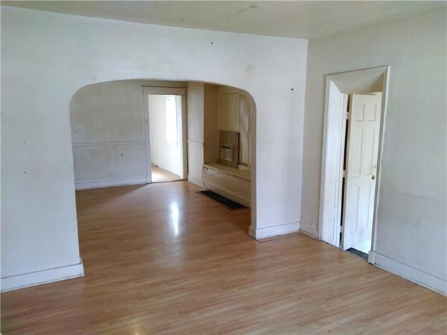 5531 Tracy Ave, Kansas City, MO 64110