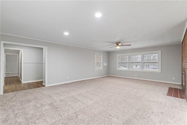 7109 E 104th St, Kansas City, MO 64134