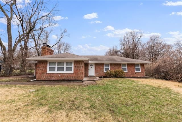 7109 E 104th St, Kansas City, MO 64134