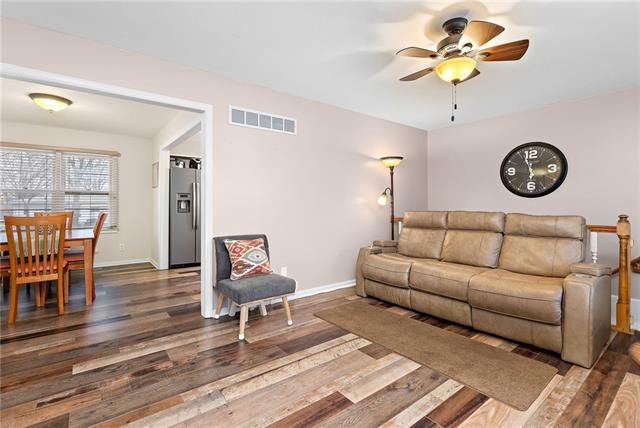 4300 Carlisle Ave, Kansas City, MO 64133