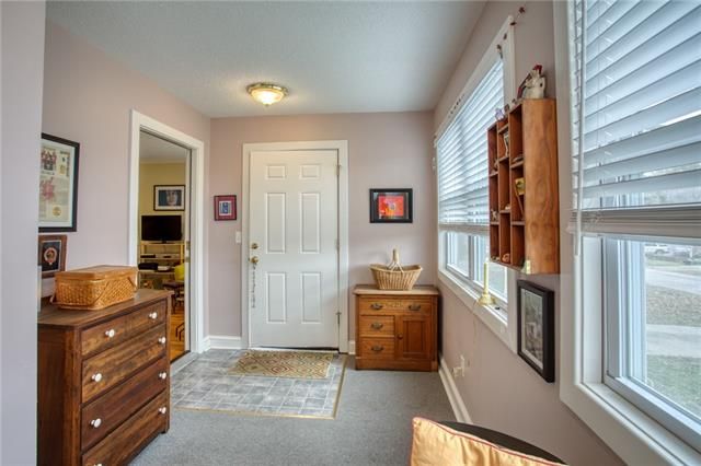 16 W 80th Ter, Kansas City, MO 64114