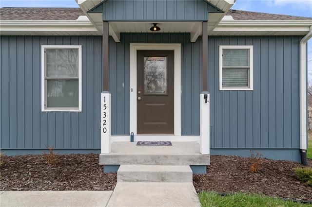 15320 Gardner East Rd, Gardner, KS 66030