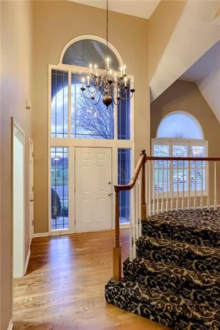 5908 Edgewater Dr, Overland Park, KS 66223