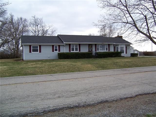 7024 NW State Rt E Rd, King City, MO 64463