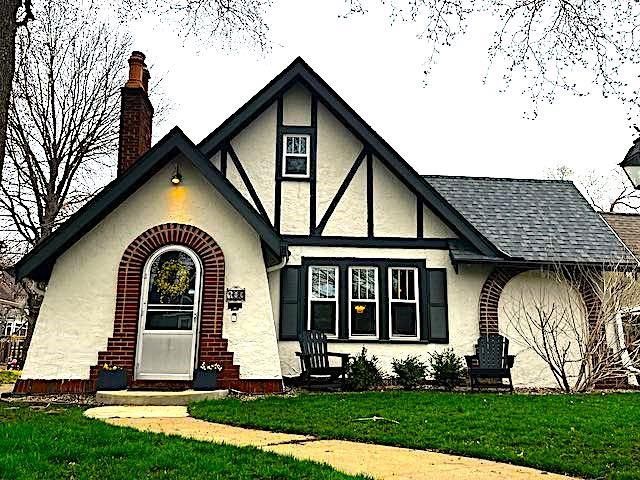 100 E 70th Ter, Kansas City, MO 64113