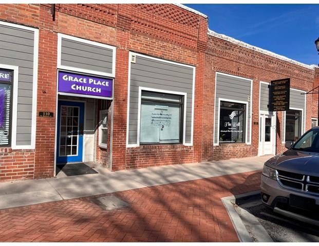 110112 N Bridge St, Smithville, MO 64089