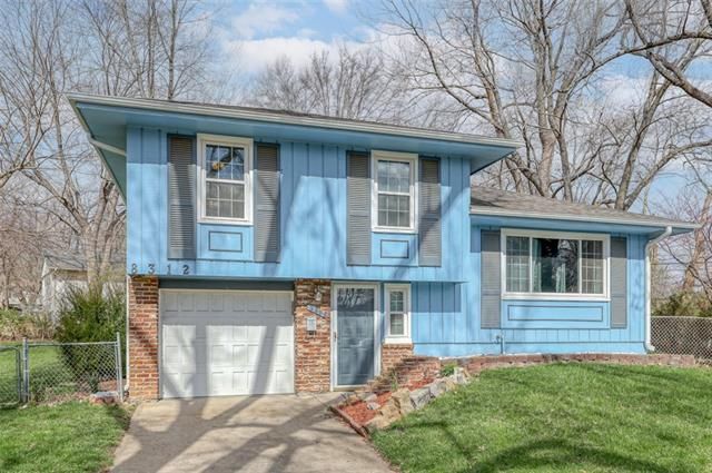 8312 E 91st St, Kansas City, MO 64138
