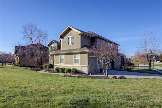 11642 S Sumac St, Olathe, KS 66061