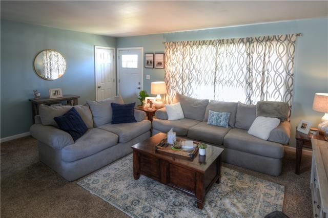 5131 Hardy St, Overland Park, KS 66202