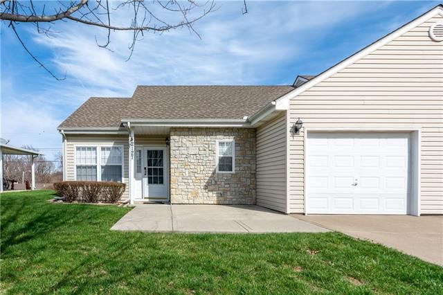 2127 N 83rd Pl, Kansas City, KS 66109