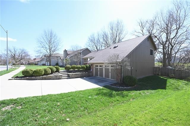 6205 NW 65th St, Kansas City, MO 64151